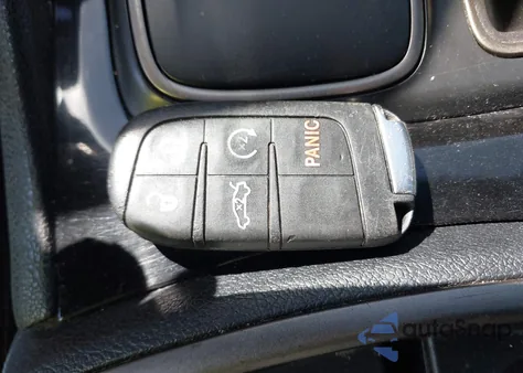 2017 Chrysler 300 300S Alloy Edition z USA, uszkodzony, nr VIN 2C3CCABG2HH669001